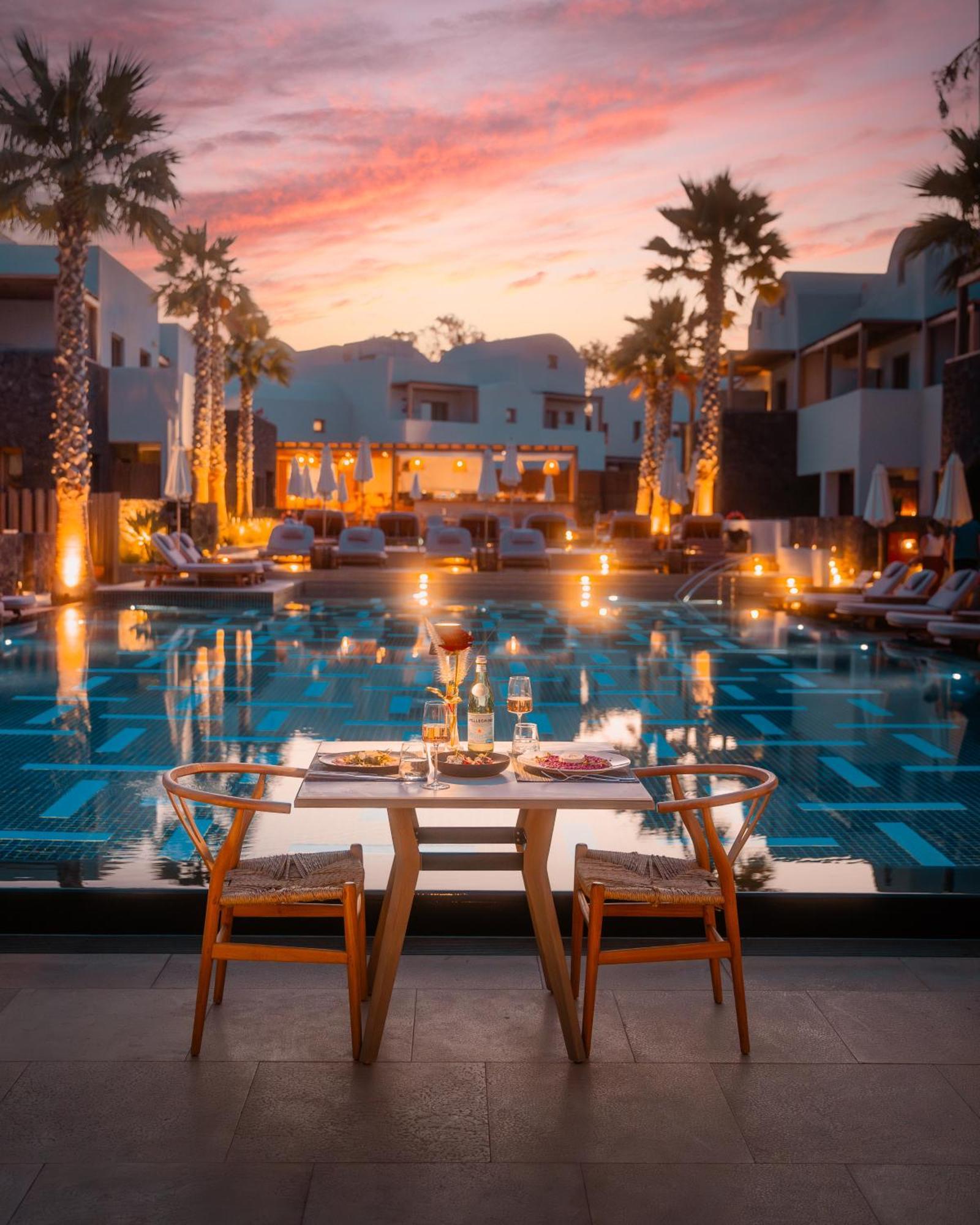 Hotel Radisson Blu Zaffron Resort, Santorini (adults Only)